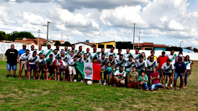 Notícia - Escolinha de Futebol de Jumirim faz seu 1º jogo amistoso -  Prefeitura Municipal de Jumirim